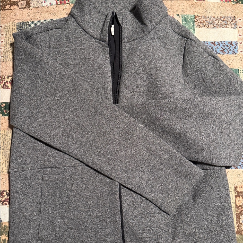 lululemon athletica Women’s Heathered Gray Zip-Up Sweatshirt/Jacket